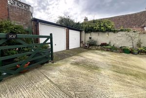 Photo 15- click for photo gallery